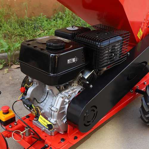 直供移动汽油果园枝条粉碎机树枝粉碎机园林树叶打碎切片机碎木机