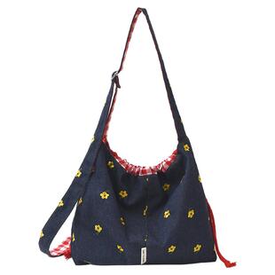 休闲大容量牛仔布包包女式2026新款轻便百搭通勤单肩斜挎包水桶包