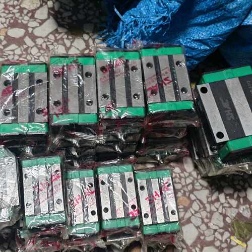 咨询后拍台湾鼎翰滑块GHL30CA一24个，GHH25CA一13个，