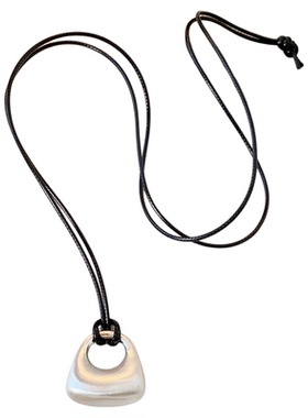 古婷银色包包皮绳长款项链高级感