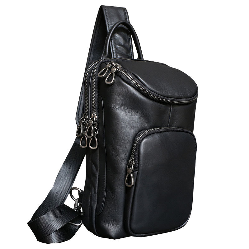 大容量胸包男真皮头层单肩