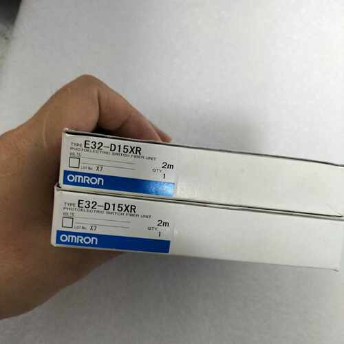 议价全新欧姆龙E32-D15Y D15YR D15X D15XR D15Z E32-D15ZR光纤传