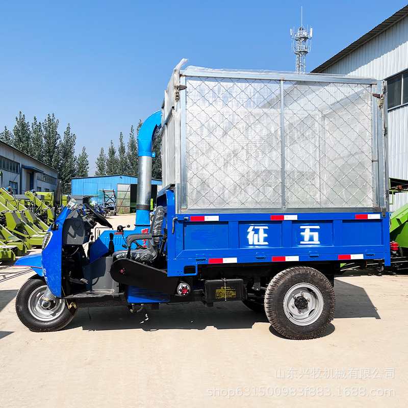 大型养殖场饲草秸秆切断机家用高喷型粉草机可折叠三轮牧草铡揉机