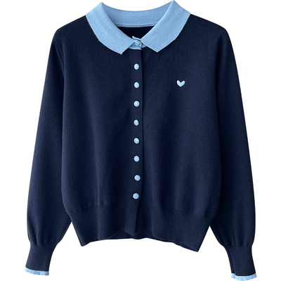 日韩系拼色扣翻领爱心刺绣针织衫