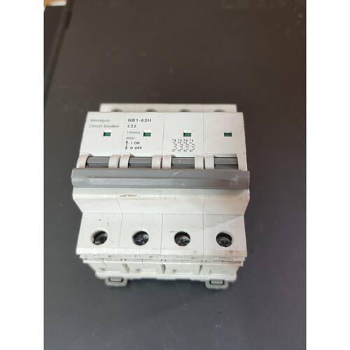 询价下单正泰CHNT NB1-63H微型断路器，4P C32A，额定