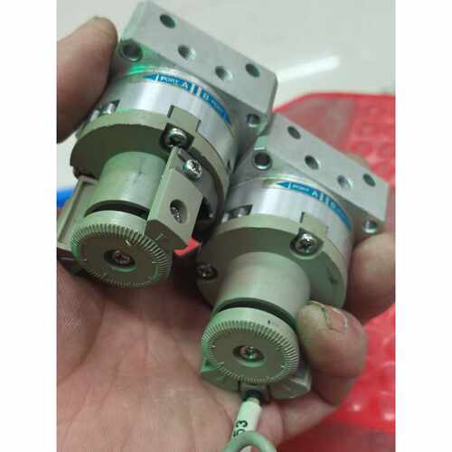 RBU2W20-90D-R73有3个，，询价