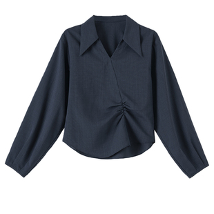 晚白2026年春新款经典V字翻领上衣面试公考干练行政风衬衫女