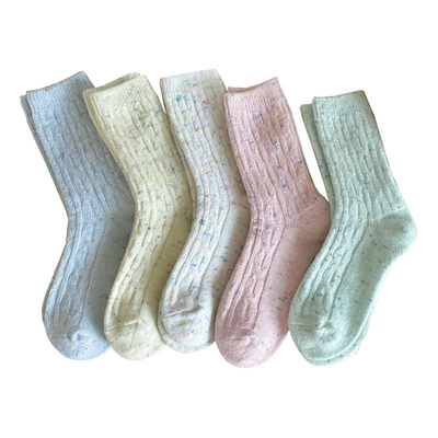 羊毛袜子女秋冬款中筒袜保暖加绒