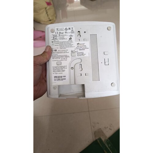 溢价-Ruckus优科R610无线AP，型号901-R610-WW