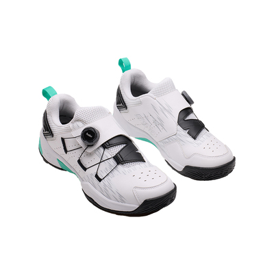 迪卡侬羽毛球鞋旋钮免系带