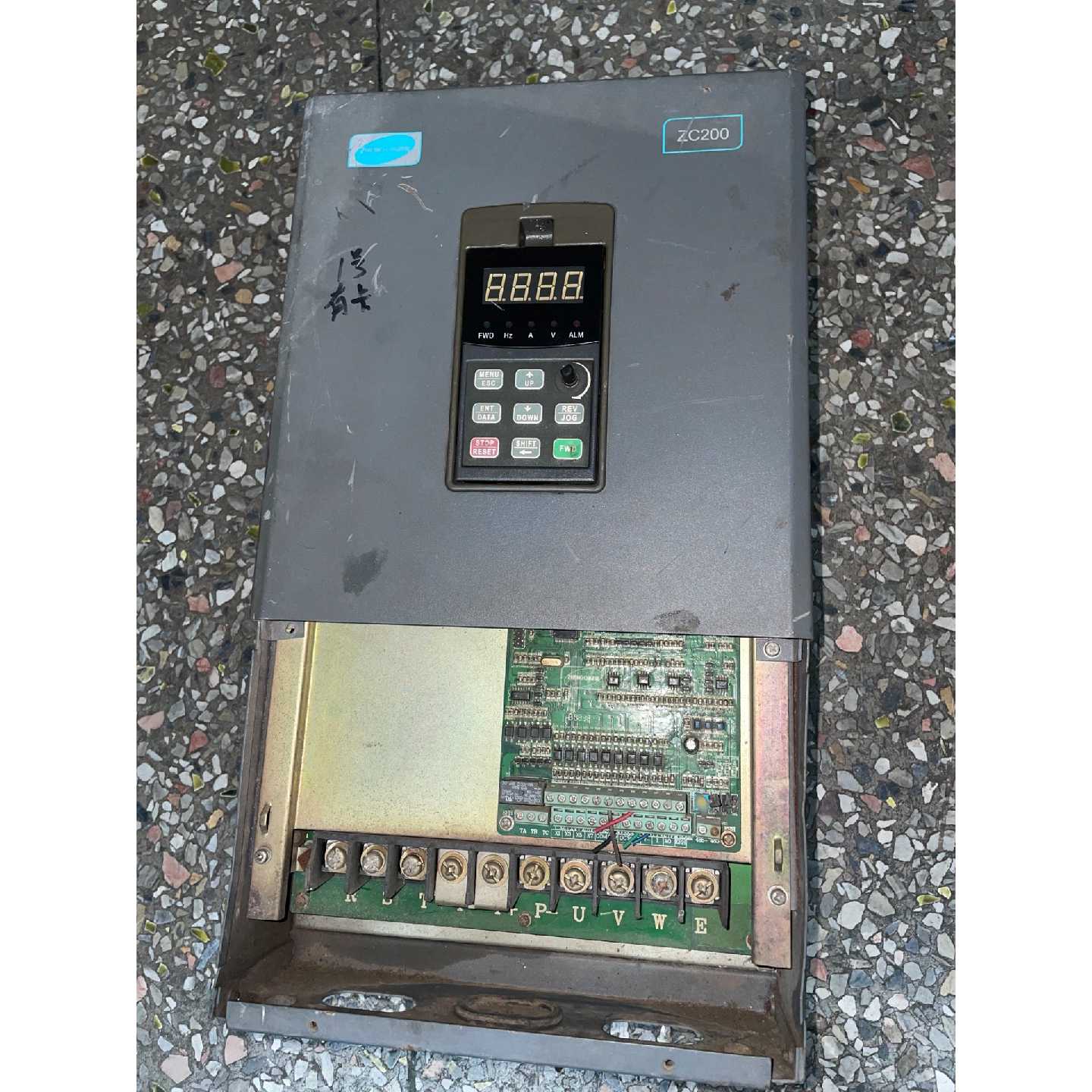 议价-正川变频器30千瓦 ZC200-4T0300G/0370