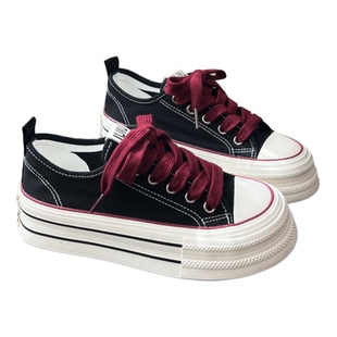 小众黑红色厚底增高帆布鞋女2025新款薄款透气松糕底百搭小白板鞋