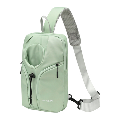 女生户外胸包，斜挎带水壶袋能装