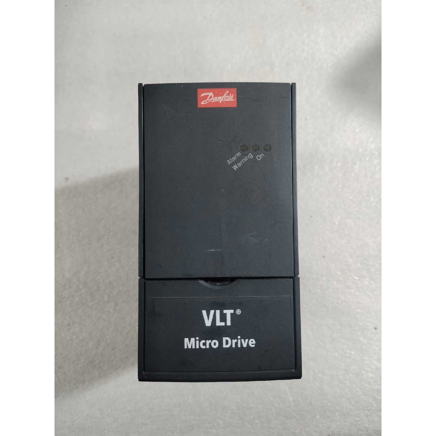议价-丹佛斯变频器FC-051PK37S2 0.37KW 220V