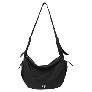 原创运动斜挎包女士外出旅行包时尚大容量男士单肩饺子包通勤背包