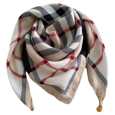 2025新款小围巾女士磁吸扣棉麻通勤韩版百搭时尚护颈方巾围脖丝巾