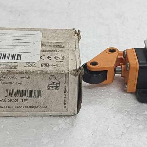 NEW IN BOX Siemens Limit Switch 3SE3 303-1E roller lever swi