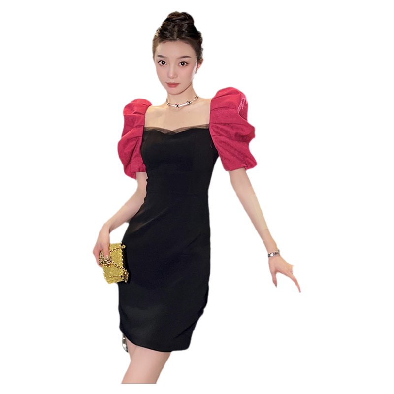 性感泡泡袖修身包臀连衣裙