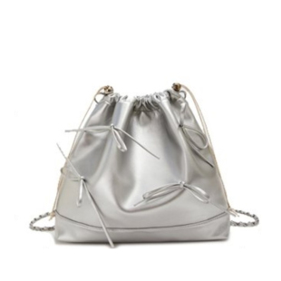 韩国小众双肩包包女式2024新款潮夏季时尚银色背包出游旅行包书包