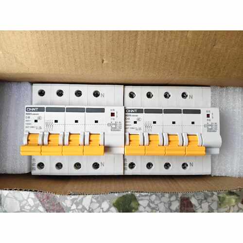下单前咨询正泰NBH-100NGV空气开关4P63A，全新带包装盒，原