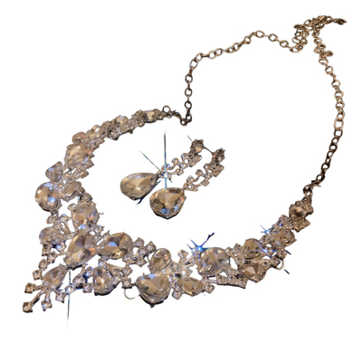 满钻爆闪水滴流苏项链