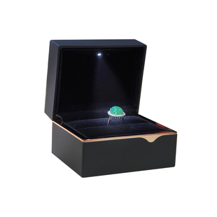 带灯创意戒指盒求婚钻戒婚礼对戒盒饰品收纳盒项链首饰盒子高档