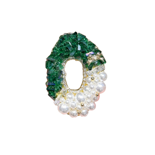 LYNNROMAN绿水晶珍珠胸针女高级感轻奢风精致时尚别针扣配饰胸花