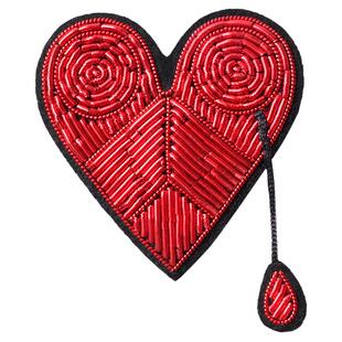 法国创意手工刺绣精致爱心胸针女高档精致西装外套别针配饰高级感