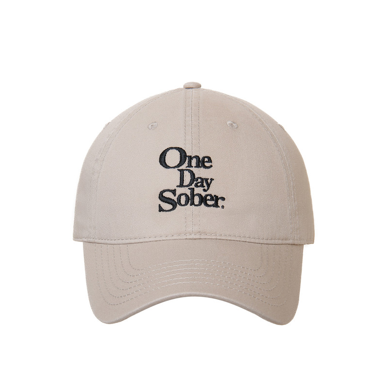 OneDaySober纯色刺绣鸭舌帽