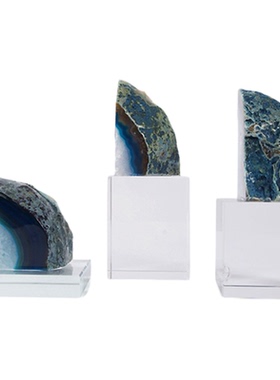 简约现代风家居客厅书柜假山石头