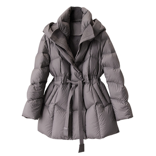 时髦显瘦！蓬松度800+匈牙利95%白鹅绒收腰系带中长款连帽羽绒服