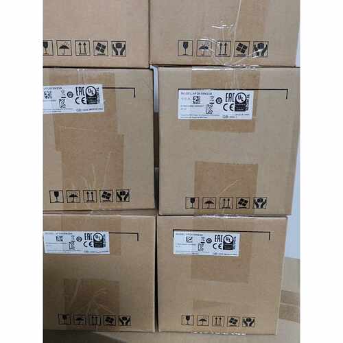 议价全新台达变频器VFD015M23A维修