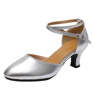 舞蹈鞋女广场舞鞋银色软底跳舞鞋中跟女式拉丁舞鞋新款交谊舞低跟