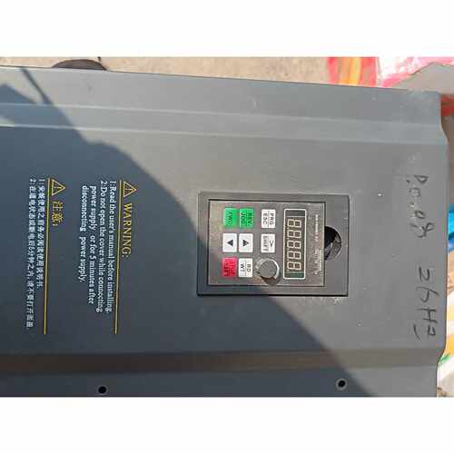 询价南方利鑫变频器22KW，型号9600-3T-02200Z，二