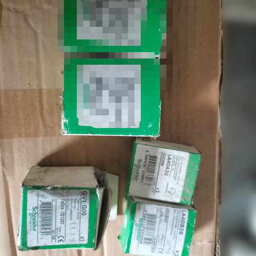 【请询价】接触器GV1 G09一个！LA4DA2U一个！LA4D