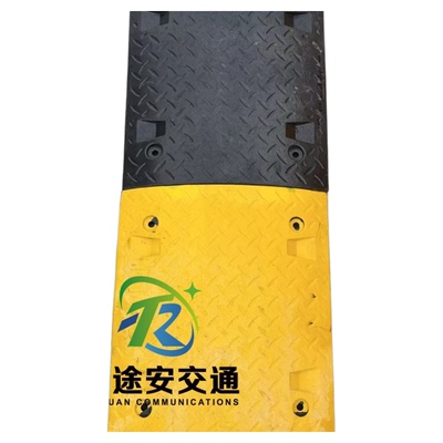 实心大圆弧减速带香港减速缓冲带