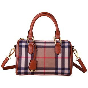 斜挎包女大容量格纹手提包女士枕头包通勤百搭小号单肩包女款包包