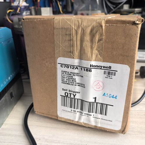 议价Hywell C7012a 1186 Purple Flame Ultraviolet Flame Detect