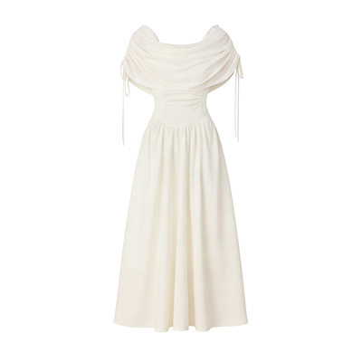 DPLAY白色一字肩收腰连衣裙