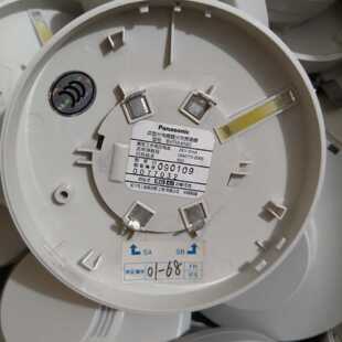 议价BVRX4580烟感。有3 0套 实物拍摄。成色很好 拆