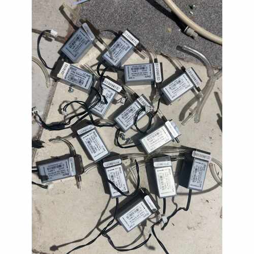 出17个Keyto二位两通电磁阀，型号1022-22-EPN