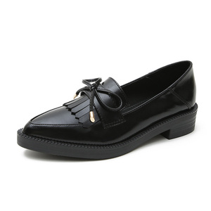 尖头厚底单鞋女2025春秋英伦小皮鞋中跟百搭乐福鞋大码女鞋41到43