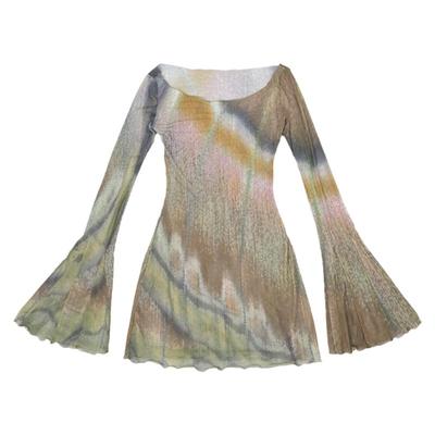 长袖独立薄喇叭袖高弹网纱