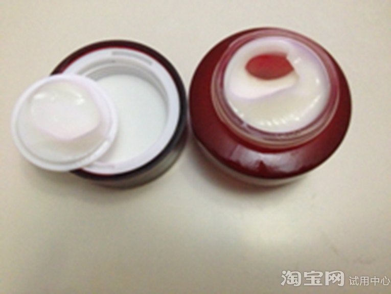 相宜本草红石榴面霜