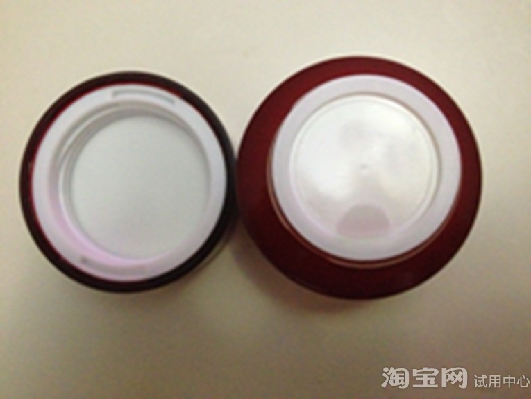 相宜本草红石榴面霜