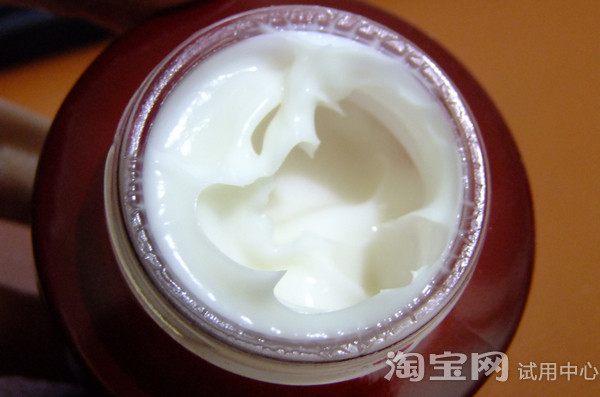 相宜本草红石榴鲜活面霜