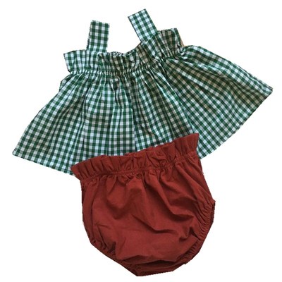 女宝宝绿色格子吊带纯棉小童装