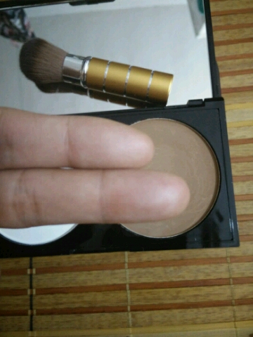 爱汇吉双色修容粉饼 高光阴影怎么样？好用吗？亲自使用分享,第5张