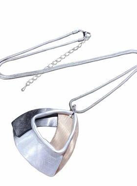 欧美风几何形状配饰长款毛衣链