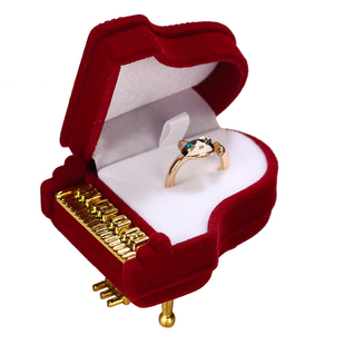 复古天鹅绒钢琴少女趣味浮雕迷你首饰盒戒指盒求婚拍照道具